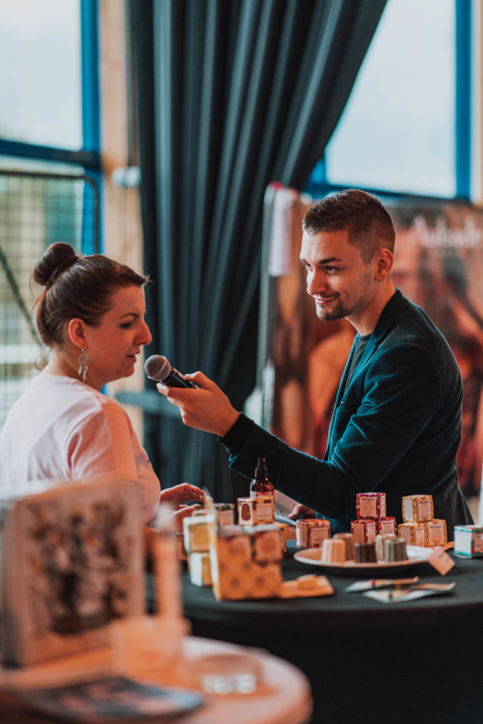 Salon Les Créatrices - Initiative Artois - Agence GUS Salon Les Créatrices - Initiative Artois - Agence GUS